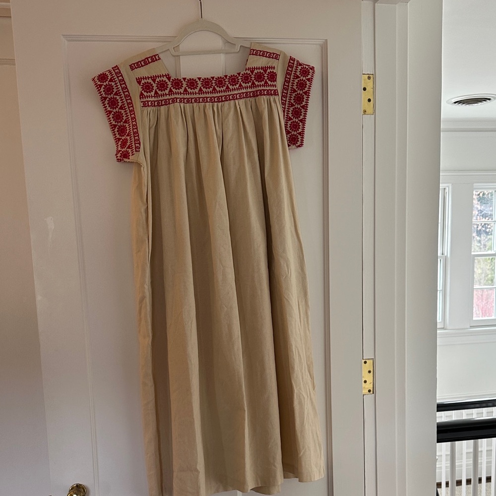 Chic Cream Dress with Red Accents